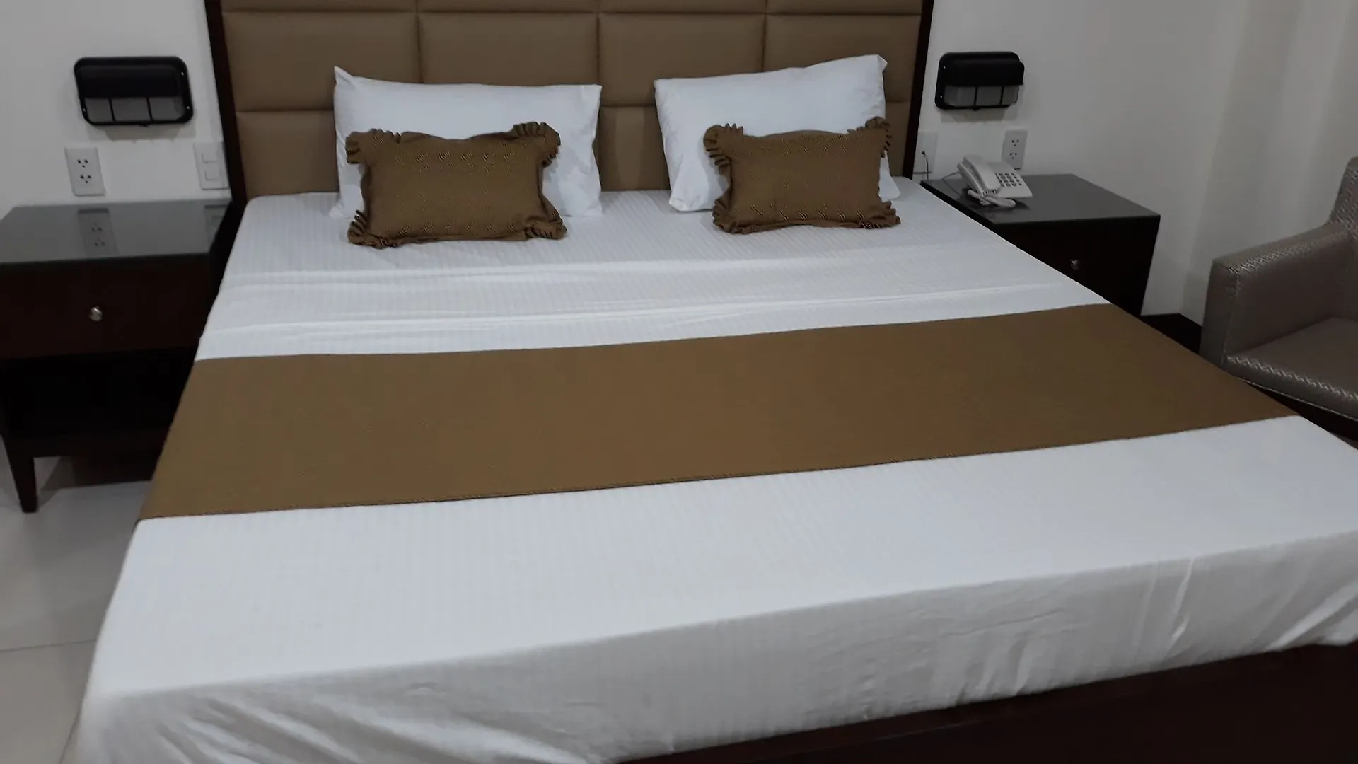 Hmv City Gold Hotel Angeles