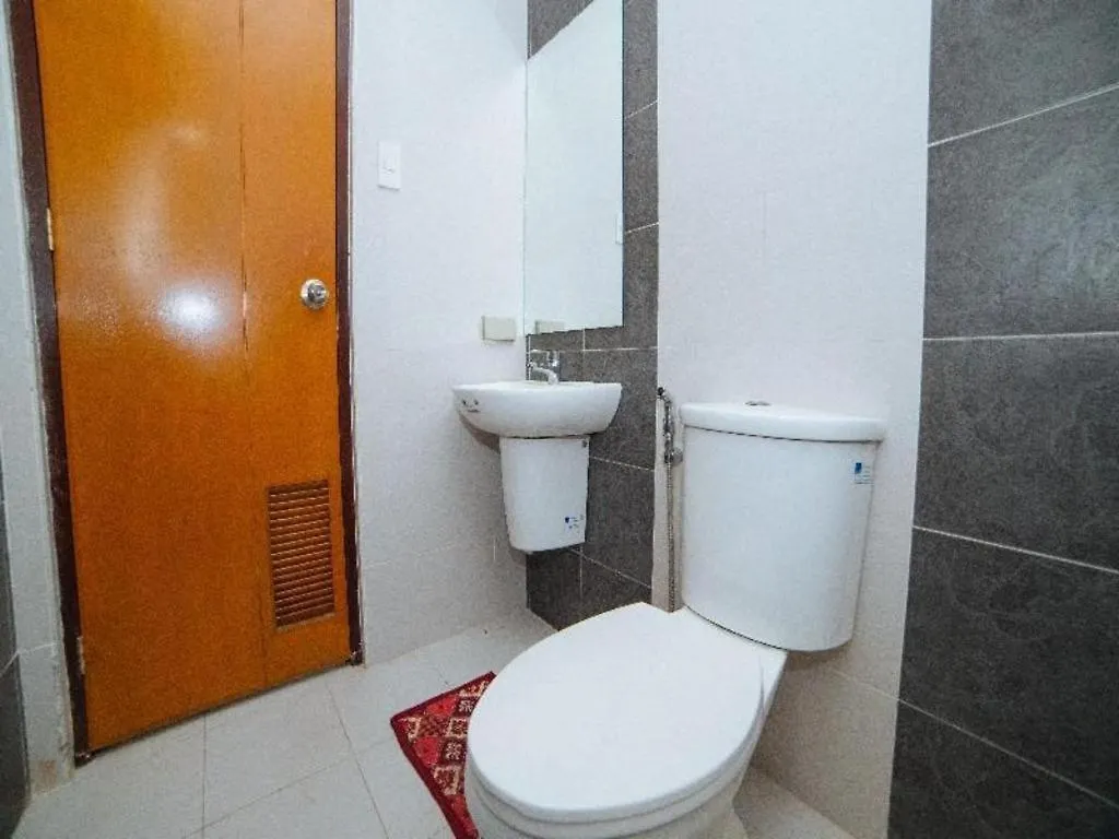 Hmv City Gold Hotel Анхелес 2*,